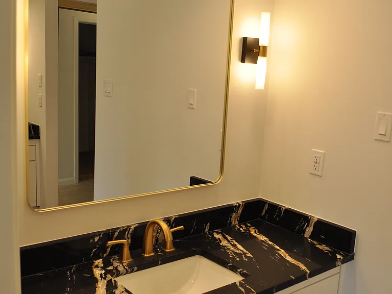 7655 S Braeswood Blvd #8 — Photo 27