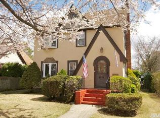 1765 Longfellow St, Baldwin, NY 11510