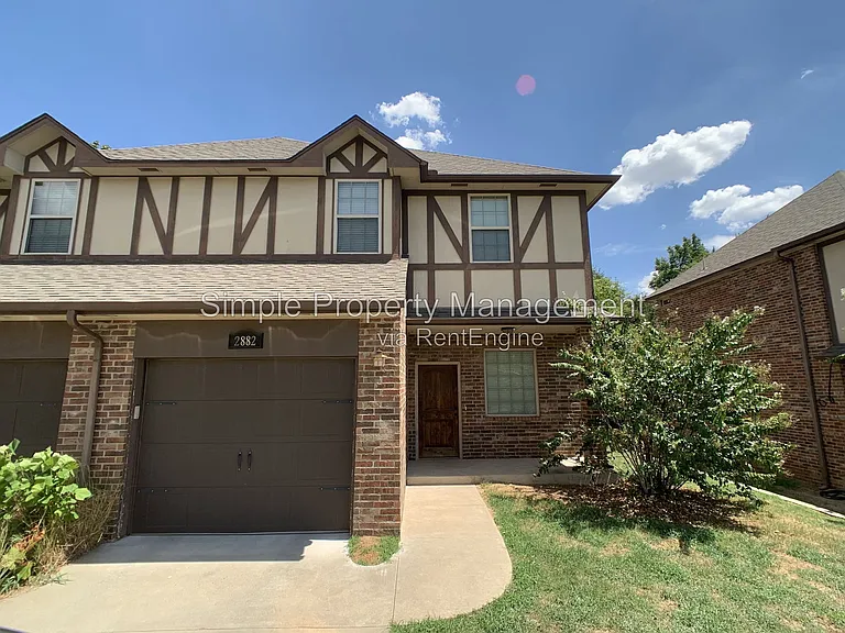 2884 Muzzy St — Photo 1