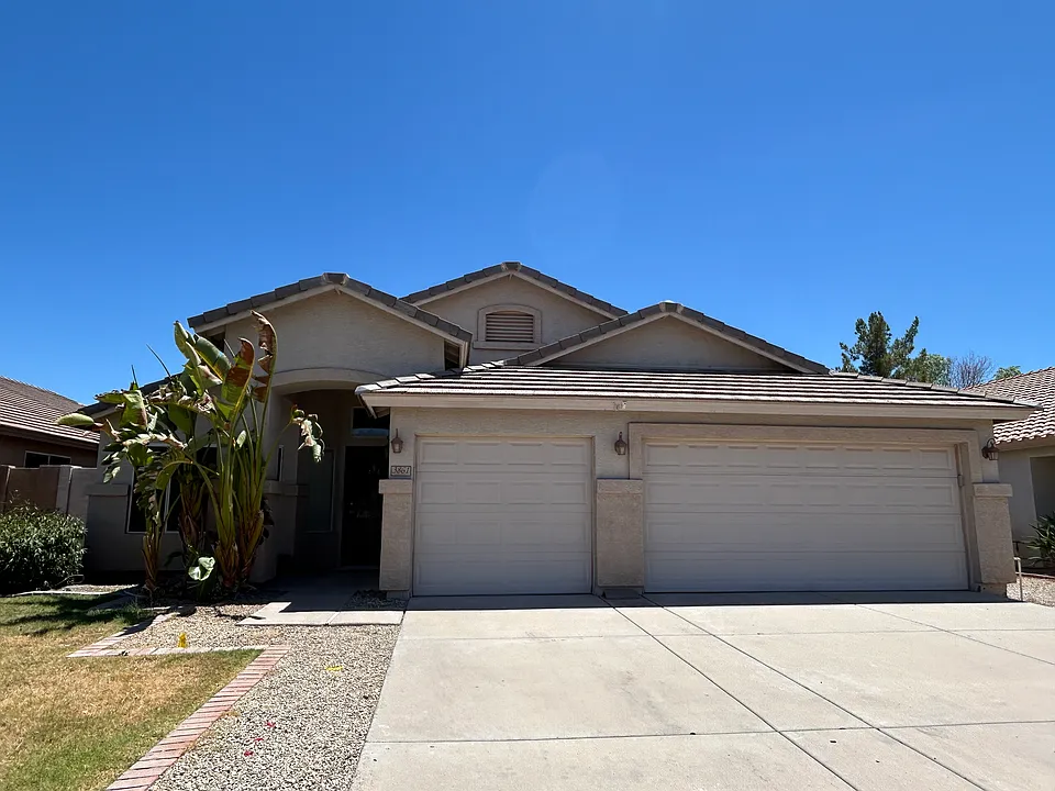 3861 E Redfield Ct