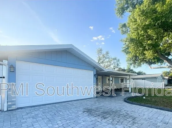 5521 Yorkshire Way, Sarasota, FL 34231
