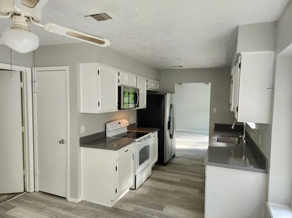 9423 Kilrenny Dr, Spring, TX 77379