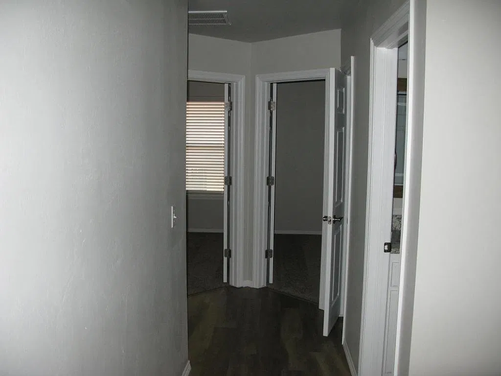 11651 Royal Coach Dr. Yukon, OK. 73099 — Photo 4