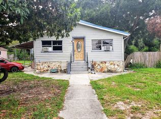 1404 Park St, Seffner, FL 33584