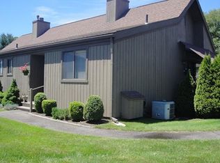 616 Cherokee Ln #A, Stratford, CT 06614