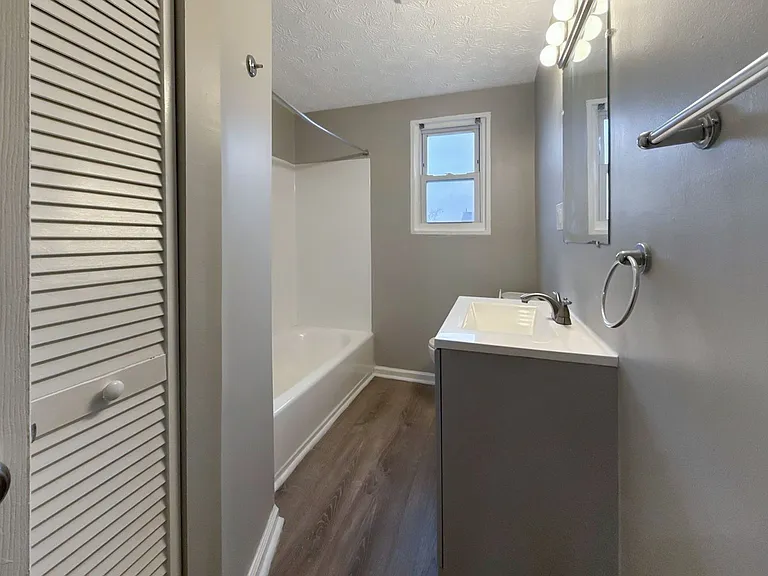 1005 Kayden Ln — Photo 9