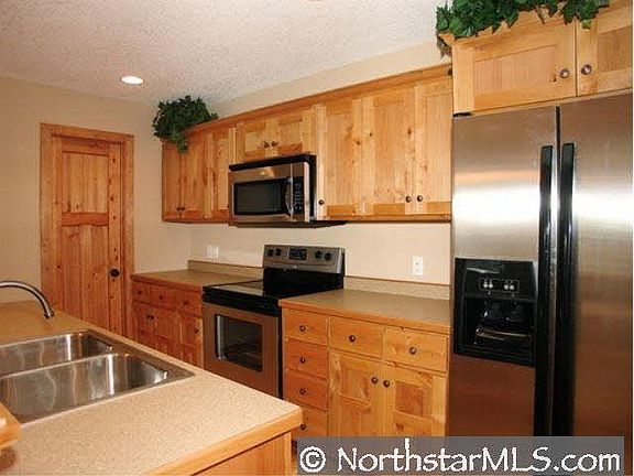 5th image of 39559 Oak Park Trail N