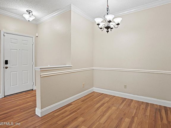 3rd image of 10000 Gate Pkwy #311
