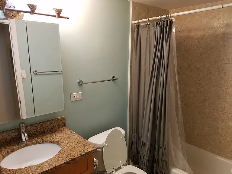 4180 Marine Terrace Apartments — Photo 98