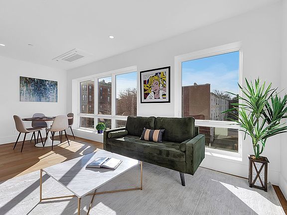 3rd image of 751 Dean St #4