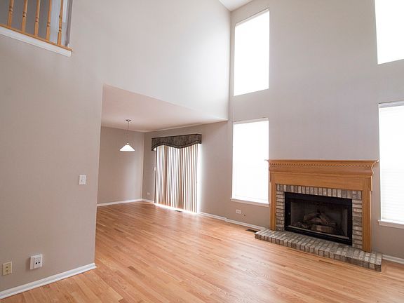 4th image of 1243 Horseshoe Ln