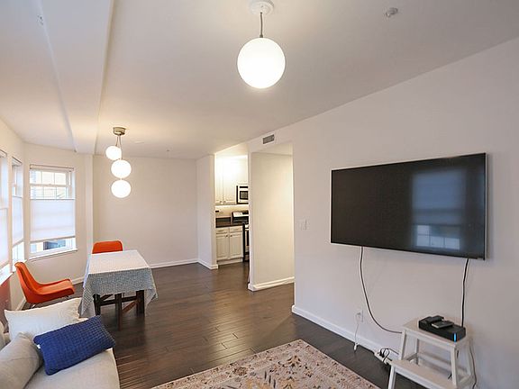 4th image of 763 Spruce St #B