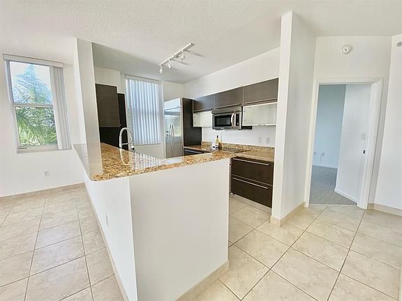 2nd image of 550 Okeechobee Blvd APT 428