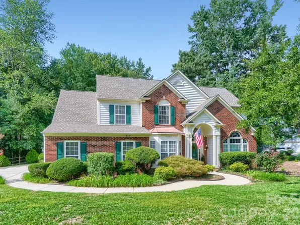 10808 Pomerane Pl, Charlotte, NC 28277