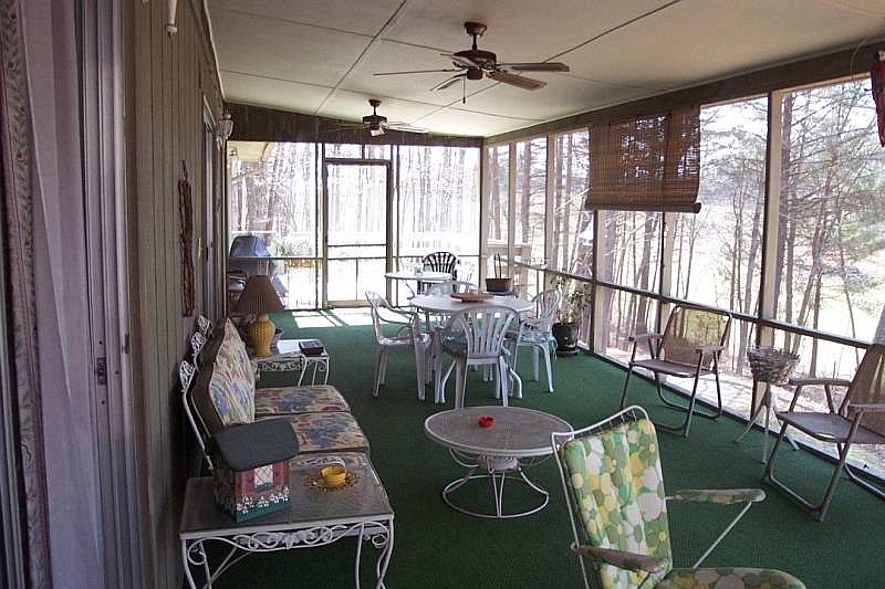 30&#039; screened porch
