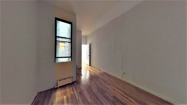 Rented by Bond New York | media 16