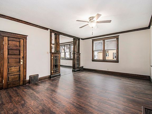 5th image of 223 N Vine St