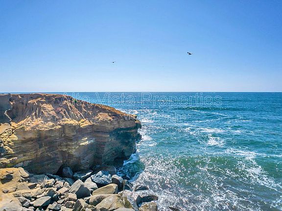 4th image of 4859 Santa Cruz Ave