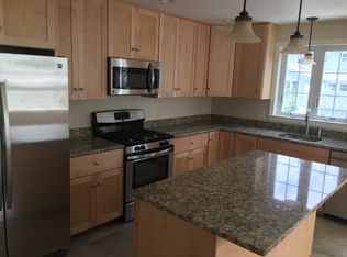 40 Bacon St, Watertown, MA 02472