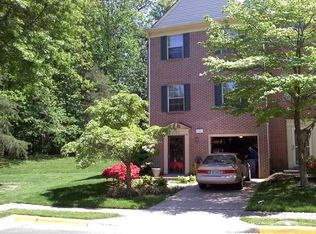 9348 McCarthy Woods Ct, Burke, VA 22015