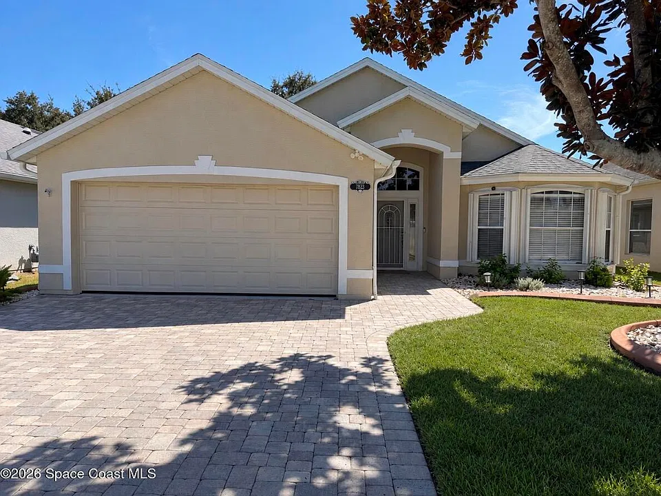 7823 Citrus Creek Dr