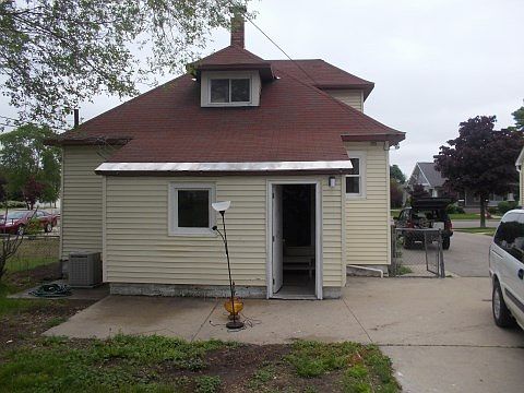 4th image of 343 S 4th St