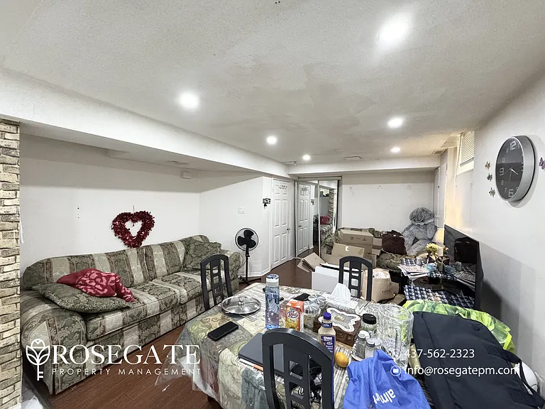 5948 Leeside Cres #2 — Photo 6