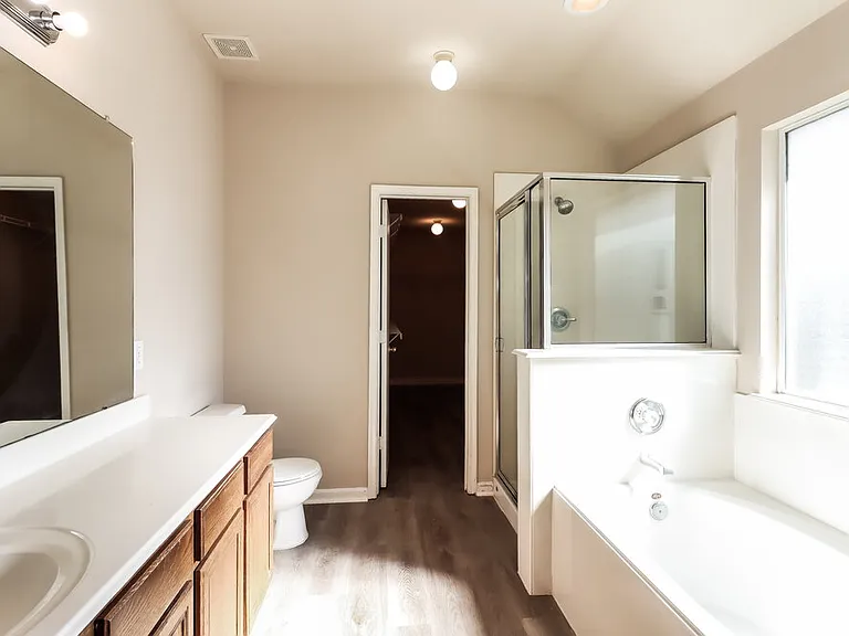 19107 Remington Grove Ct — Photo 15