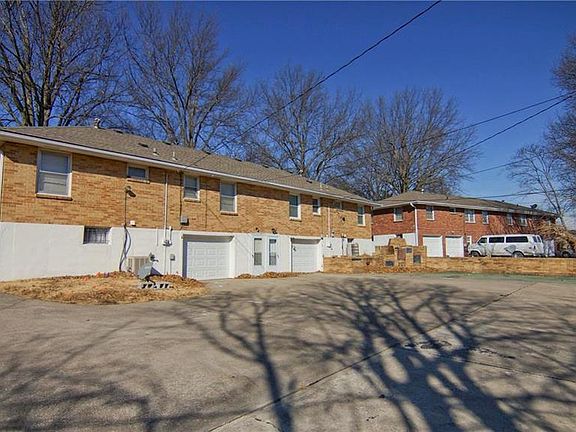 2nd image of 7605 Hawthorne Ave