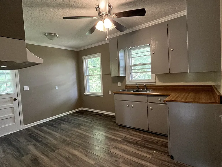 438 Lennanwood Ave — Photo 5