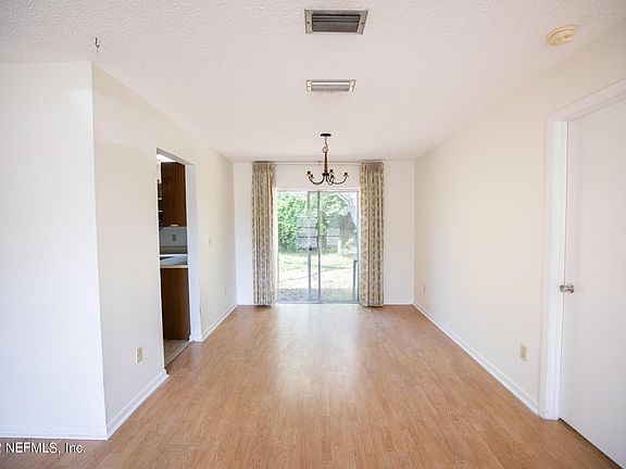 4th image of 270 Costado St