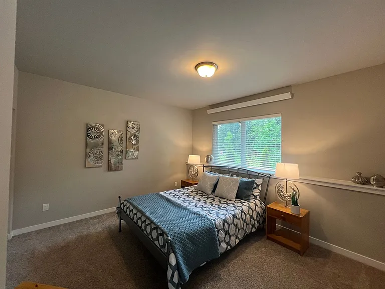 514 Fielding Ct — Photo 32