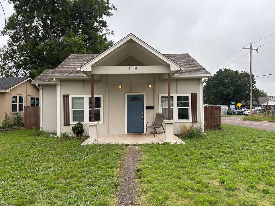 1st image of 1449 NE 25th St