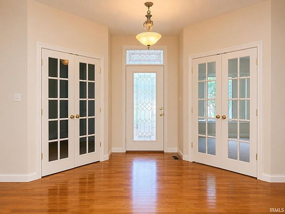 5th image of 1504 Regents Park Rd