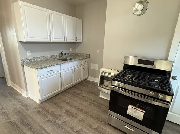 78 Waverly St, Worcester, MA