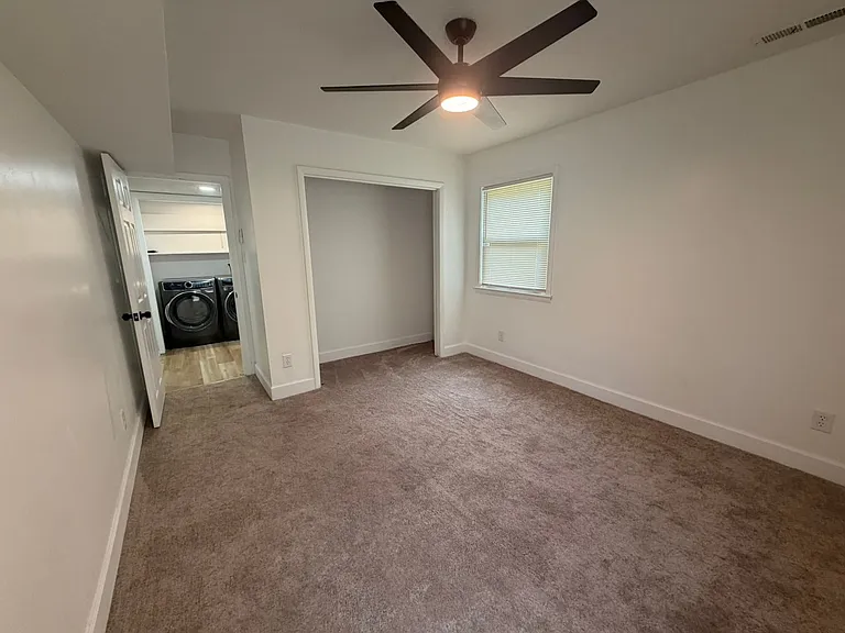139 N Ingleside Dr — Photo 23