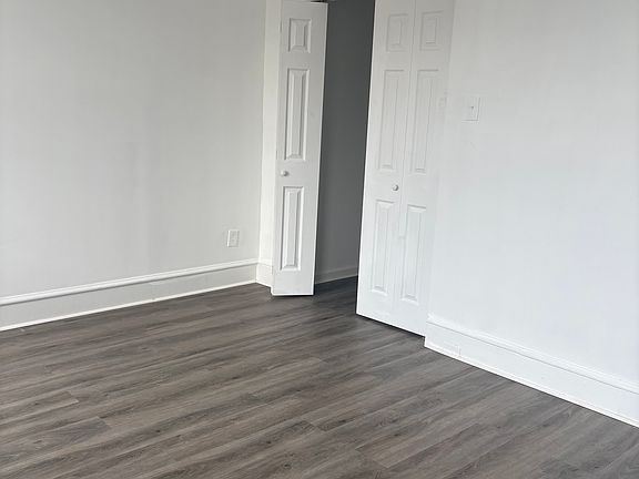 5th image of 1028 Green St
