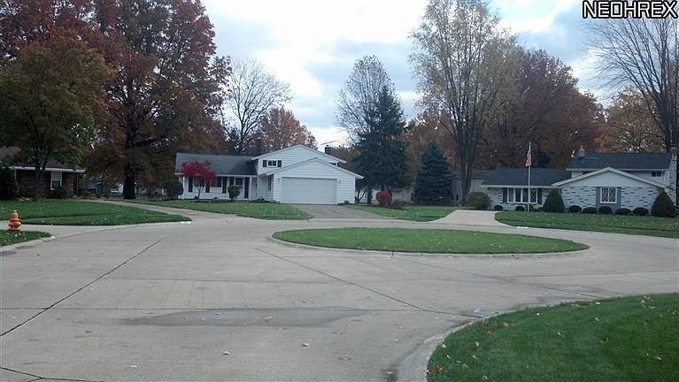 1st image of 26865 Kingston Cir