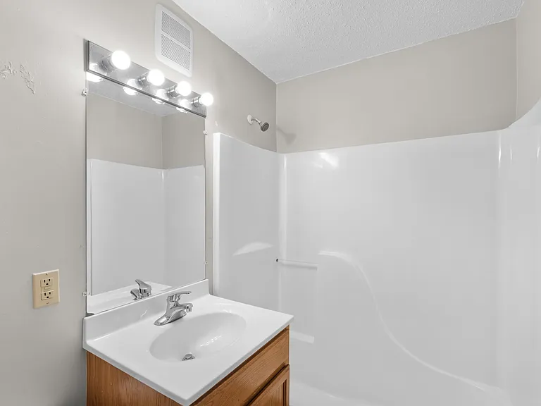 807 17th Ave S #1 — Photo 11