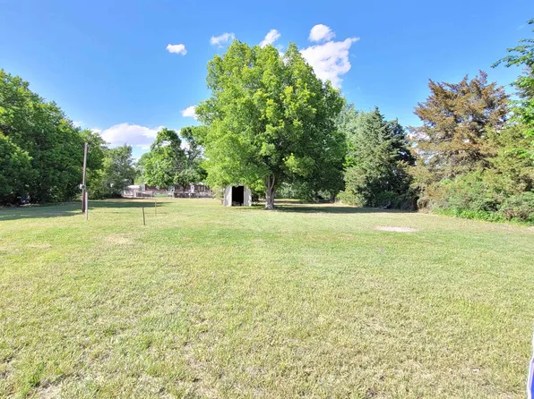 2201 W 17TH STREET, North Platte, NE 69101