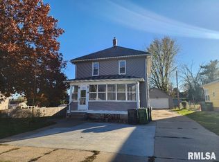 411 18th Ave N, Clinton, IA 52732