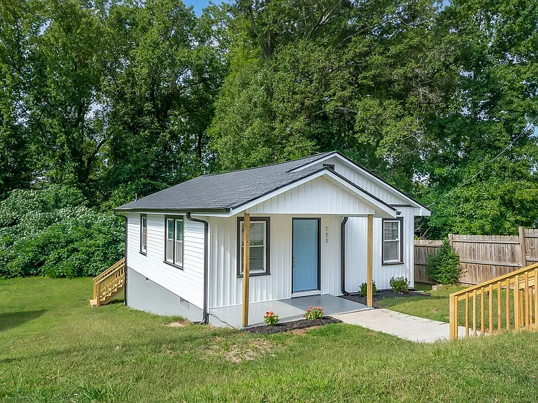 111 Mount Eustis St — Photo 10