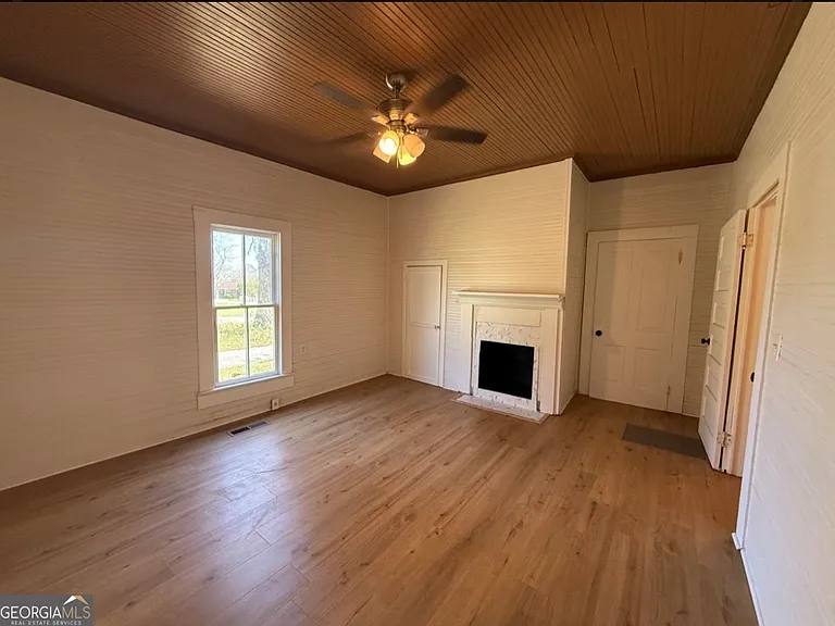 604 Shy St — Photo 27