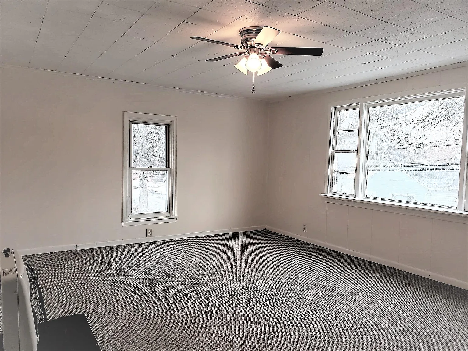 2 bed, 1000 sqft, $1,100 — Photo 3