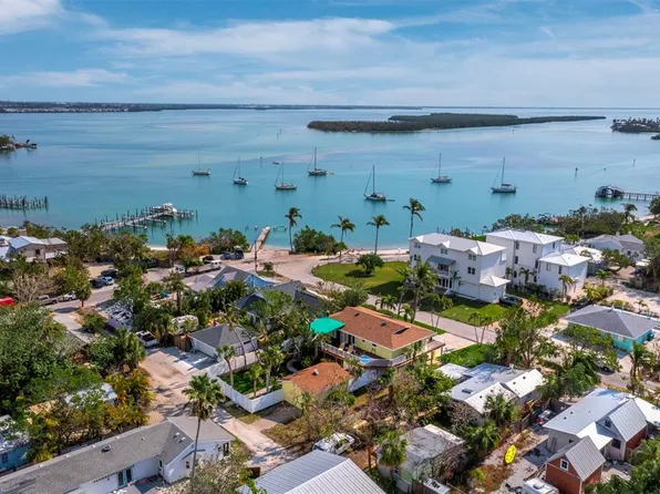 691 Linley St, Longboat Key, FL 34228