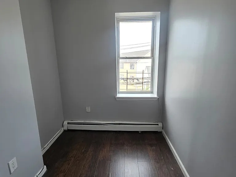 8 Chadwick St #3 — Photo 6