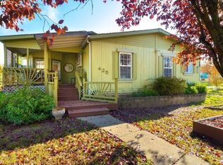425 NE Neal Ln, Myrtle Creek, OR 97457