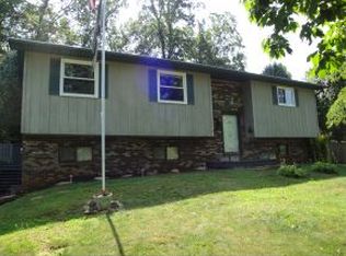 204 Aviation Dr, Elizabethton, TN 37643