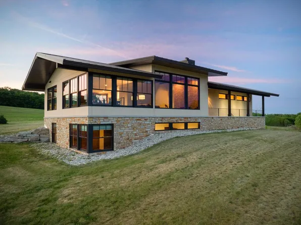 W5610 Winooski ROAD, Plymouth, WI 53073