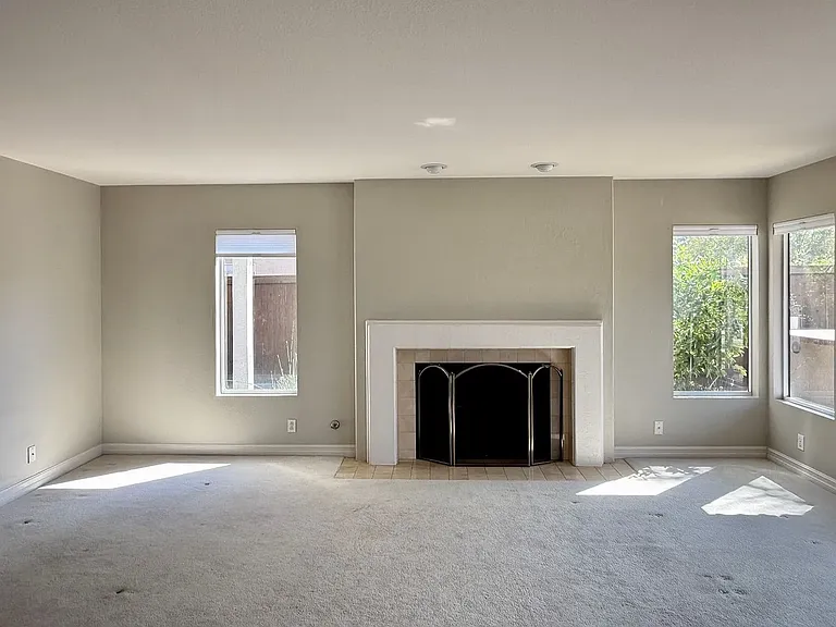 1737 Willowhaven Rd — Photo 4